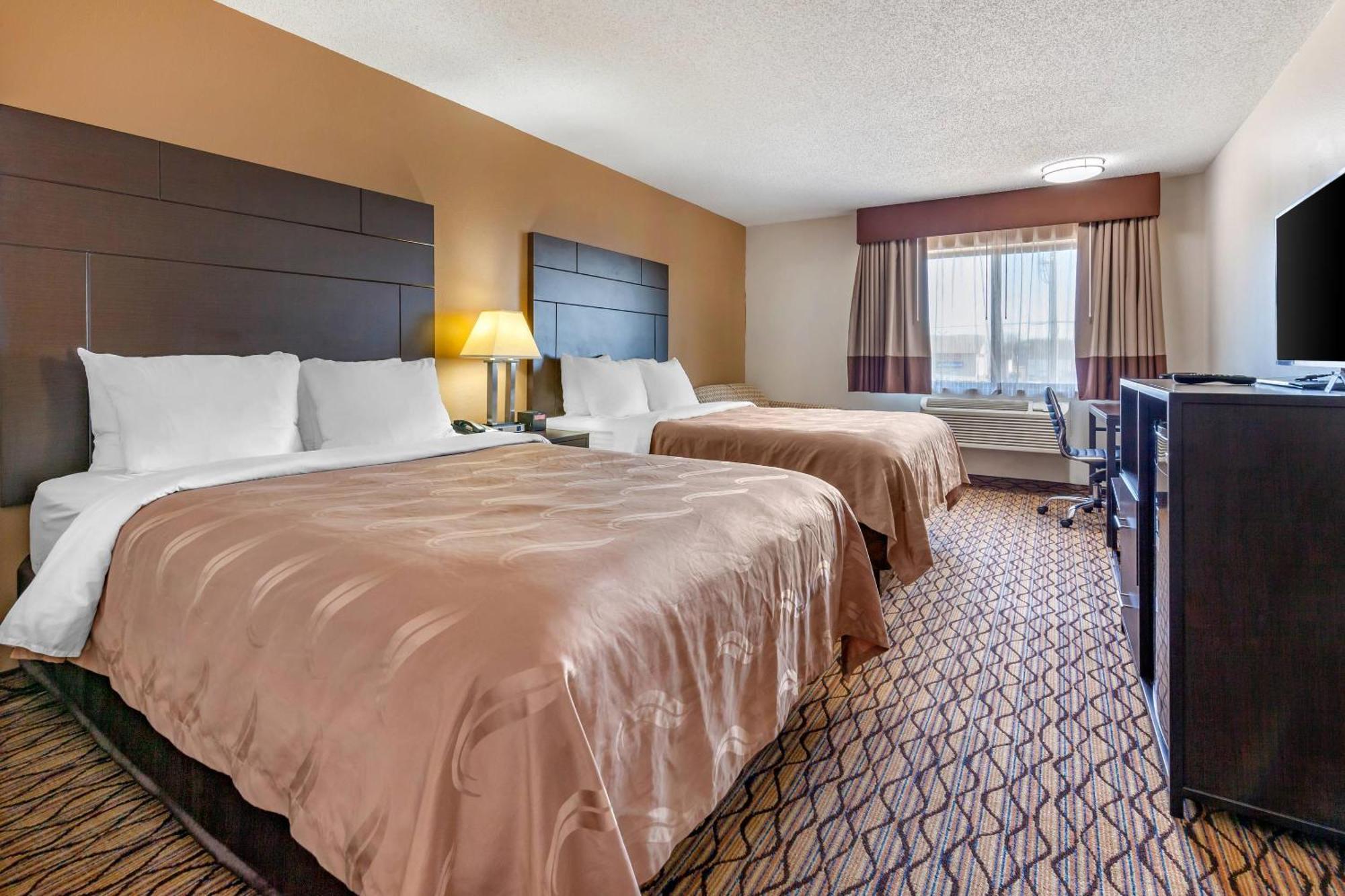 Quality Inn New London Экстерьер фото
