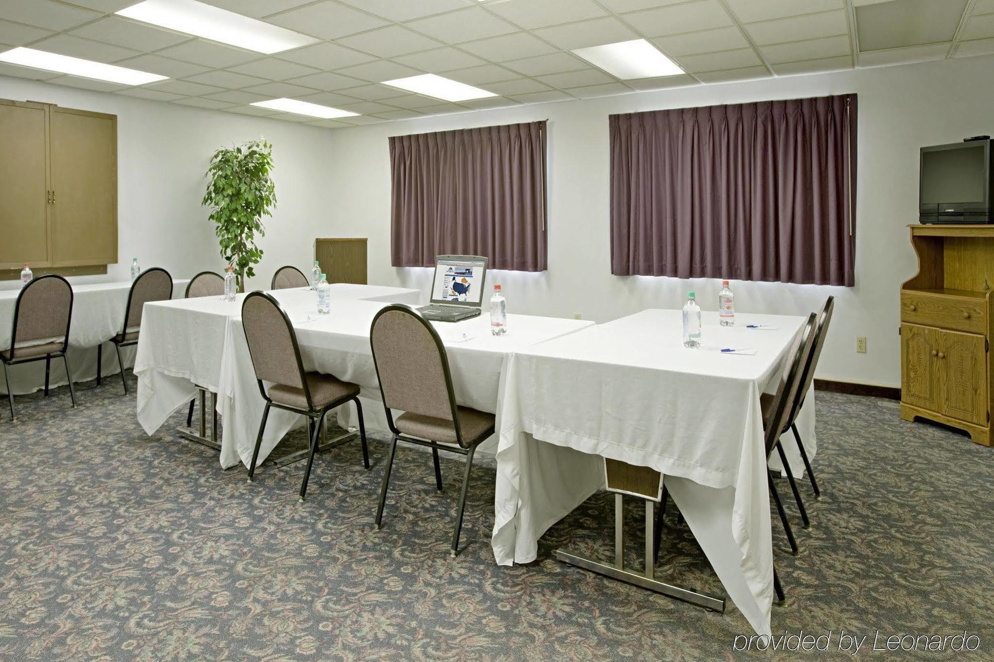 Quality Inn New London Экстерьер фото